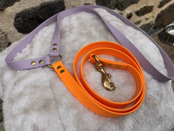 Laisse bandoulière simple lila et pêche